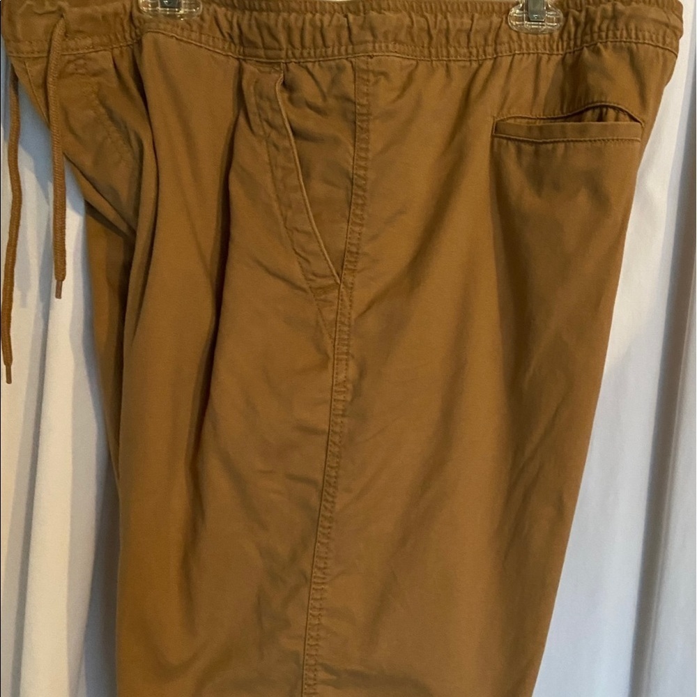 Urban Pipeline Size-Xl Rusty Brown Elastic Waist Light Weight Shorts-Barely Used